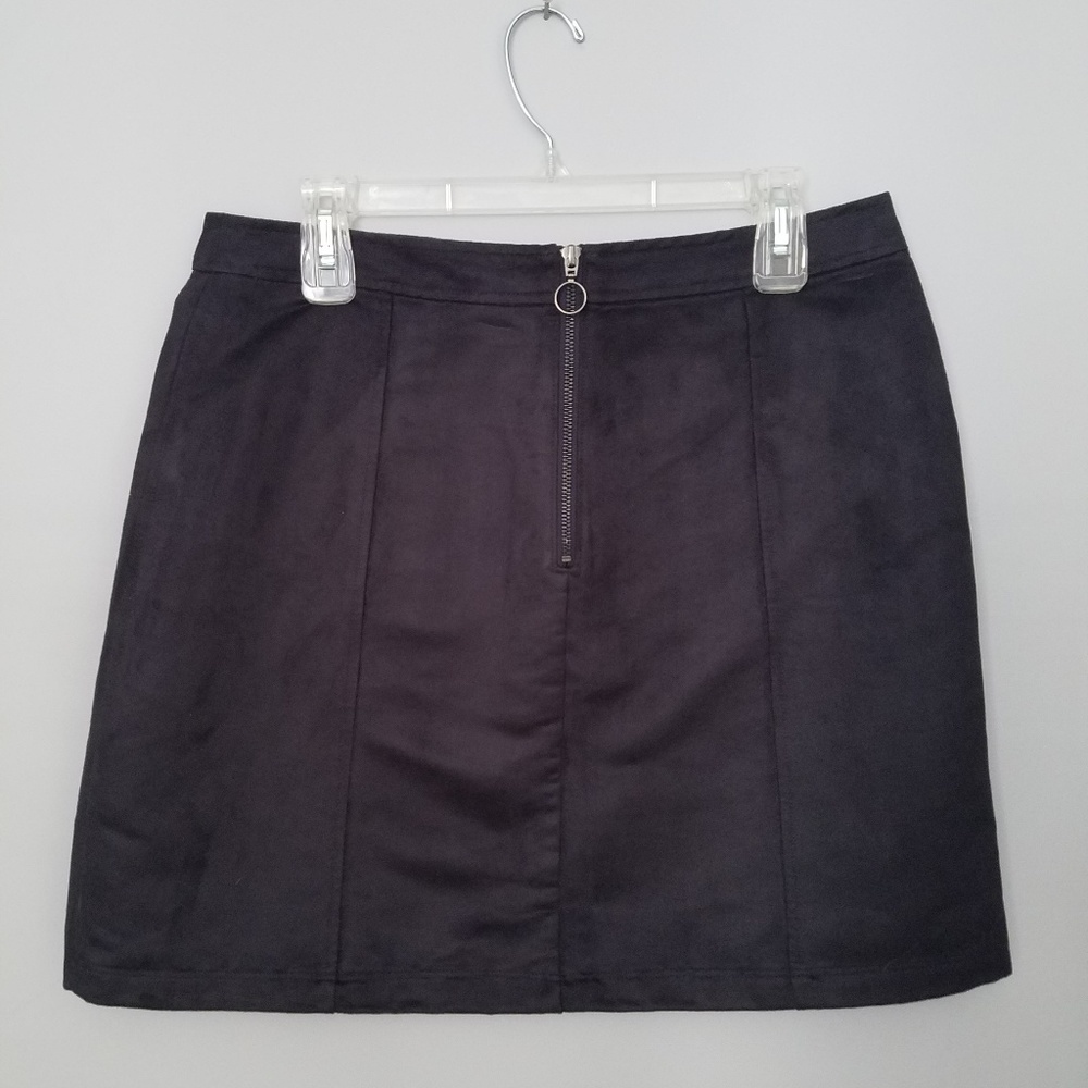 Old Navy Faux Suede Mini Skirt w/ Circle Pull Zip